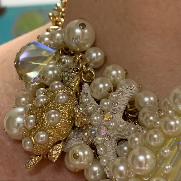 BETSEY JOHNSON Pearl Shell STATEMENT NECKLACE! AB Crystals Turtle Mermaid Gold - Picture 7 of 11